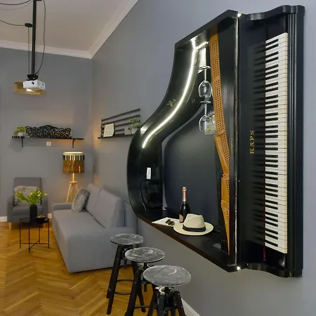Walk Vaci 78 Отель Будапешт