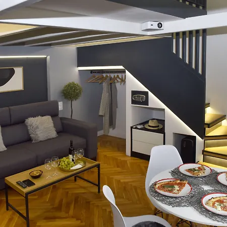 Hotel Walk Vaci 78 4*